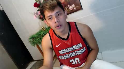 Max online show from May 2026 06:38:02 PM