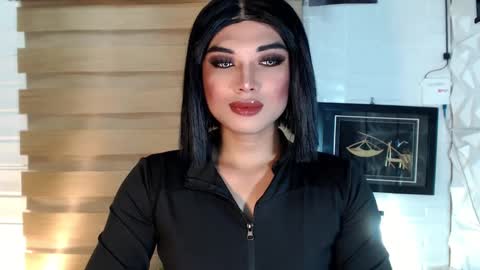 Deluxe online show from March 2025 09:00:01 AM