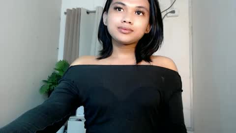 Deluxe online show from May 2026 08:17:01 PM