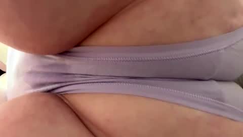 Snapshot of seductivekittydeluxe chatting on November 2025 09:09:01 AM seductivekittydeluxe online show from November 2025 09:09:01 AM