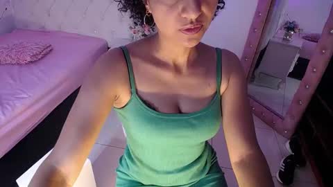 seductress_malia online show from October 2025 01:45:02 PM