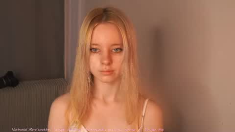 Snapshot of seebunny chatting on July 2026 04:21:01 PM See Its honey bunny im Lana online show from July 2026 04:21:01 PM