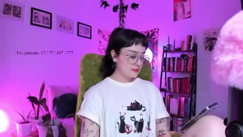 Luciana online show from June 2026 10:43:02 PM