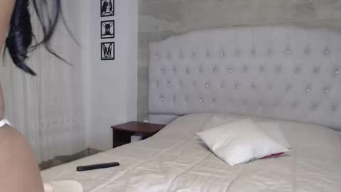 Snapshot of seleena__ chatting on February 2025 04:04:01 AM seleena__ online show from February 2025 04:04:01 AM