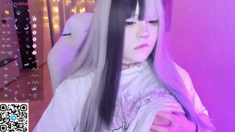 Selena  online show from February 2026 04:39:02 AM