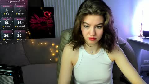 Selena online show from February 2025 01:05:02 AM
