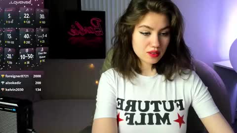 Selena online show from February 2025 04:04:01 AM