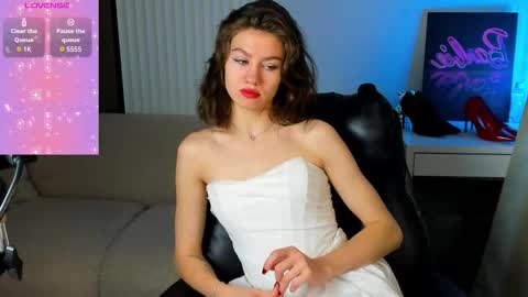 Selena online show from October 2025 01:27:01 AM