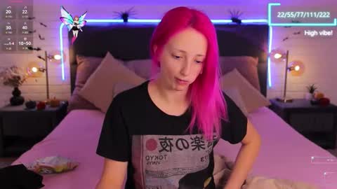 Snapshot of selena_lily chatting on November 2025 08:22:02 PM Selena Lily online show from November 2025 08:22:02 PM