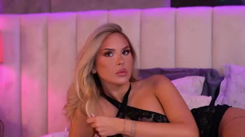 Selena online show from April 2026 07:56:01 AM