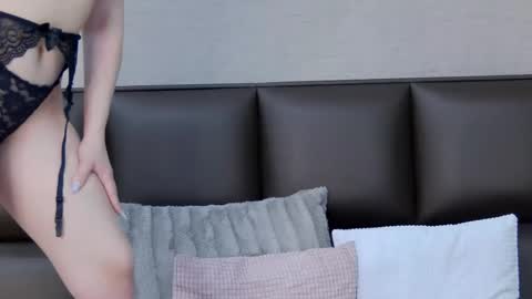 SelenaHanson online show from October 2025 12:16:02 PM