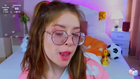 Snapshot of selenamills chatting on July 2026 01:56:01 AM selenamills online show from July 2026 01:56:01 AM
