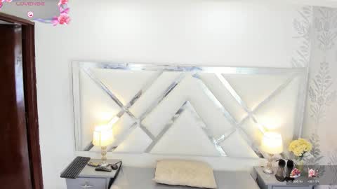 Selena reyess online show from December 2025 12:14:02 PM