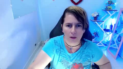 Snapshot of selene_mom chatting on February 2026 03:51:01 PM selene online show from February 2026 03:51:01 PM