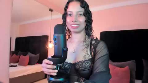 Snapshot of selene_rousse chatting on October 2025 03:16:01 AM Selene Rousse online show from October 2025 03:16:01 AM
