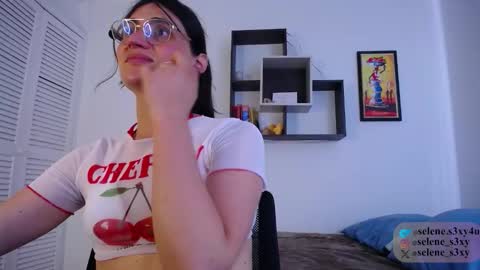 Snapshot of selene_s3xy chatting on January 2026 09:30:02 PM selene_s3xy online show from January 2026 09:30:02 PM