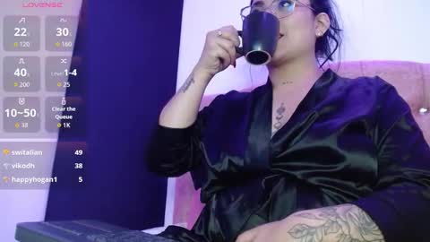 Selene online show from November 2025 06:02:02 AM