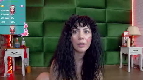 Selen online show from December 2025 08:05:01 PM