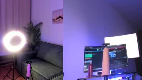 lina next stream nearest evening  online show from March 2025 09:14:02 PM