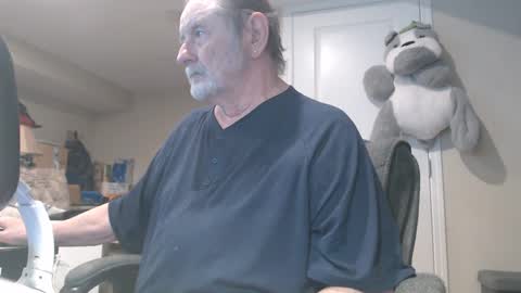 selkie2s online show from October 2025 06:50:02 PM