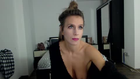 sellena_angels online show from January 2025 01:52:01 PM