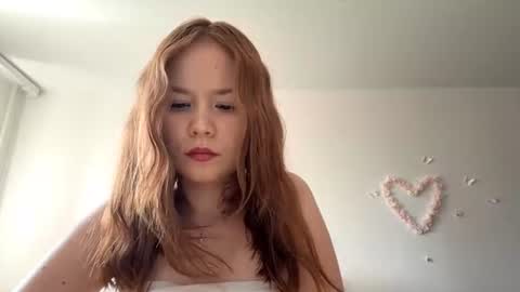 Snapshot of selmacalumag chatting on July 2026 09:51:01 AM Lily online show from July 2026 09:51:01 AM