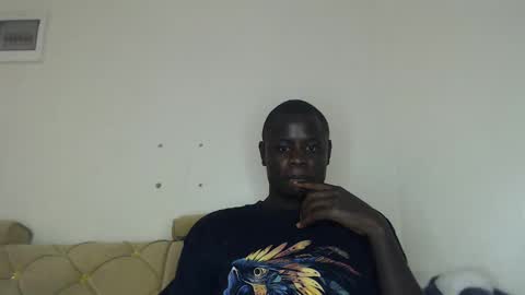 Snapshot of sensation_2 chatting on February 2026 08:46:02 AM Charles online show from February 2026 08:46:02 AM