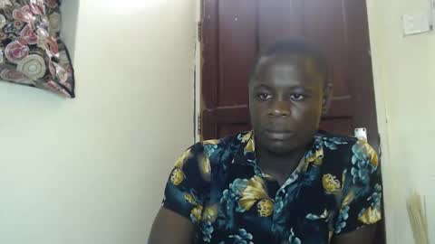 Snapshot of sensation_2 chatting on February 2026 09:19:02 AM Charles online show from February 2026 09:19:02 AM