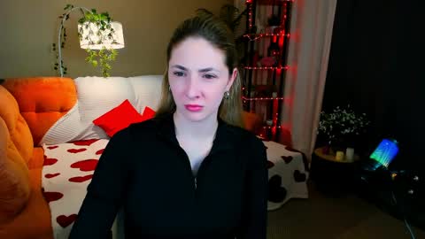 sensitiveheartt online show from March 2026 07:25:01 PM