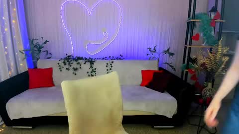sensitiveheartt online show from June 2026 07:15:02 PM