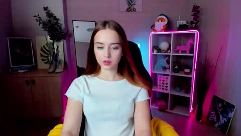 Snapshot of sensual_amy_ chatting on February 2026 08:32:01 AM Emily online show from February 2026 08:32:01 AM