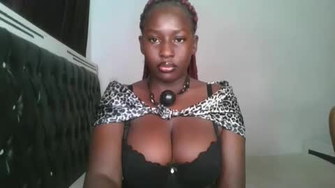 Snapshot of sensual_ria chatting on June 2026 06:15:01 AM sensual_ria online show from June 2026 06:15:01 AM