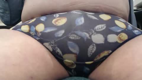 sensual online show from September 2025 04:29:02 PM