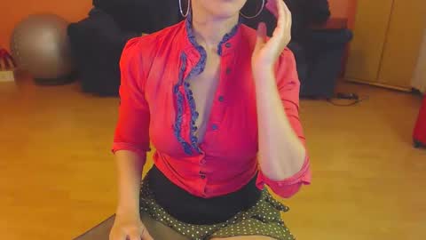 sensualmyra online show from April 2026 06:44:02 AM