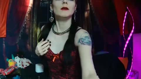 Snapshot of seraphinmunster chatting on January 2025 05:50:01 PM Seraphin Munster online show from January 2025 05:50:01 PM