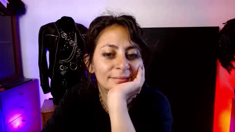 Serena Xyz online show from September 2025 03:24:02 PM