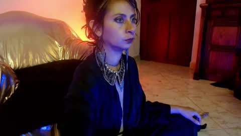 Serena Xyz online show from October 2025 05:08:01 PM