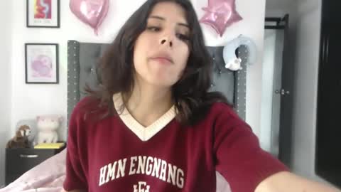 sararoussee online show from March 2025 07:17:01 PM