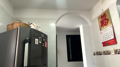 sararoussee online show from March 2025 07:48:01 PM