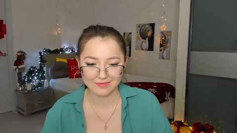 Ophelia online show from January 2025 04:08:02 PM