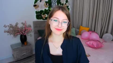 Ophelia online show from February 2025 03:59:01 PM