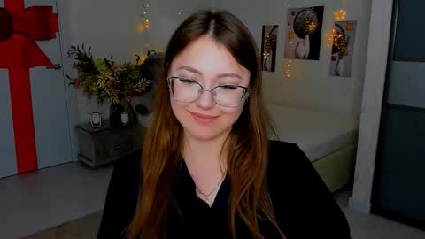 Ophelia online show from March 2025 10:21:01 PM