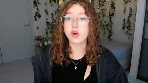 Ophelia online show from September 2025 10:28:02 AM