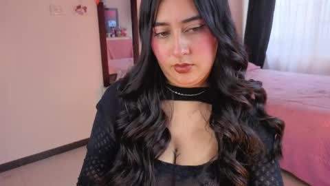 Snapshot of serenna_se chatting on June 2026 08:58:01 PM Serenna Cruz online show from June 2026 08:58:01 PM