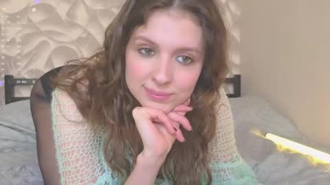 Hey Guys and Girls non-binary personalities  Im Sereta online show from February 2026 12:01:02 PM