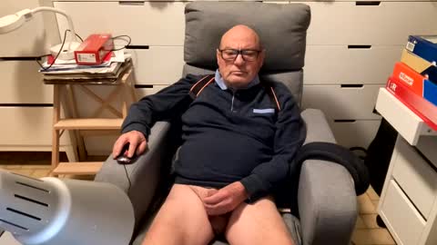 serge8413 online show from January 2025 10:08:02 PM