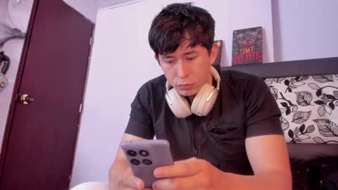 david  online show from October 2025 02:33:01 AM