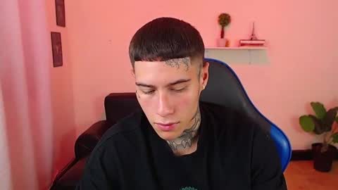 Thomas online show from December 2025 08:50:02 PM