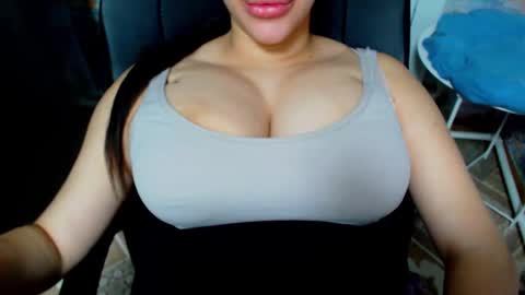 Snapshot of seu_cute chatting on February 2025 05:04:01 PM seu_cute online show from February 2025 05:04:01 PM