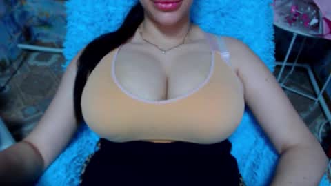 Snapshot of seu_cute chatting on November 2025 12:56:01 PM seu_cute online show from November 2025 12:56:01 PM